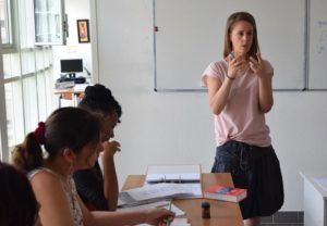 Cours d'été intensifs de français, Association découvrir, Genève