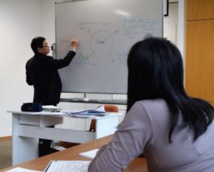 Association découvrir - Genève, Cours de français, Professeur Pierre Nguyen